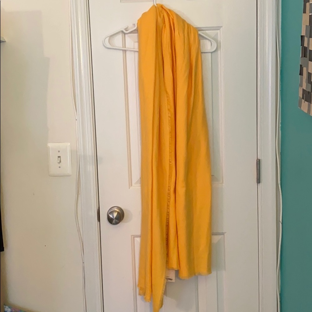 Forever 21 Scarf - Picture 2 of 3